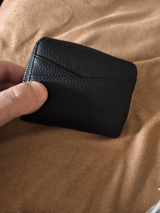 Два модела мини портфейл за жени