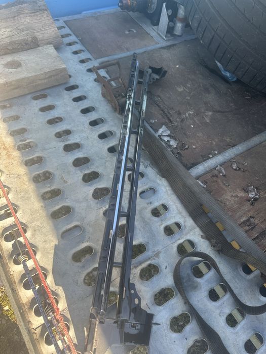 Audi A6 4G C7  Facelift вътрешна лайсна с хром предна броня