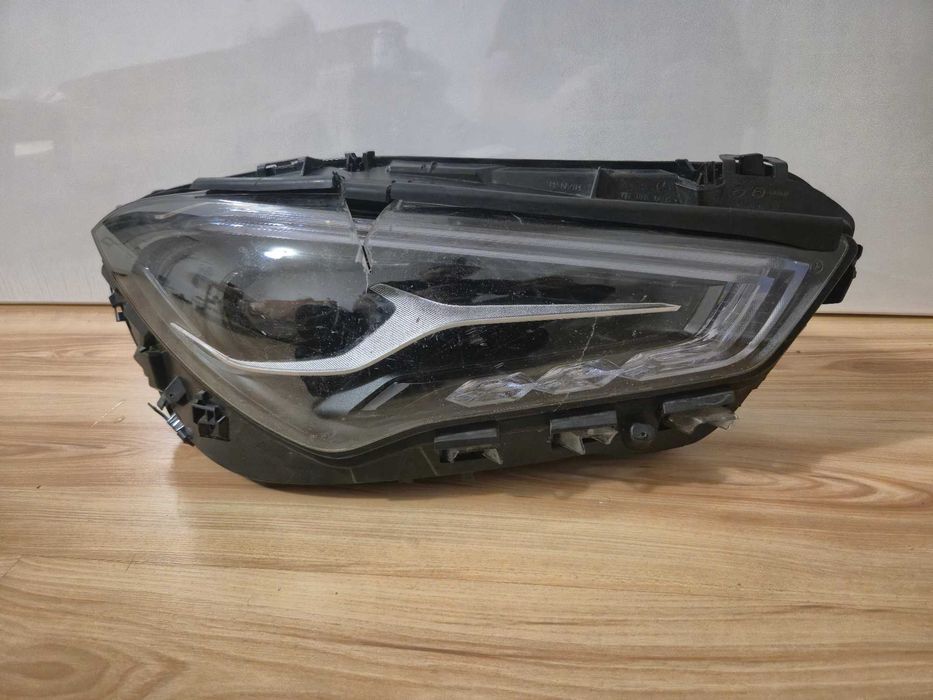 Far dreapta full led Mercedes CLA C118 X118 facelift An 2023 - 2026 cod A1189068601