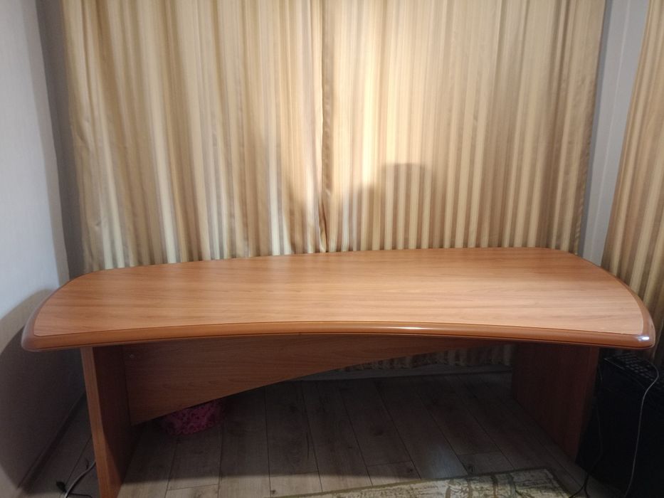 Стол рабочий офисный