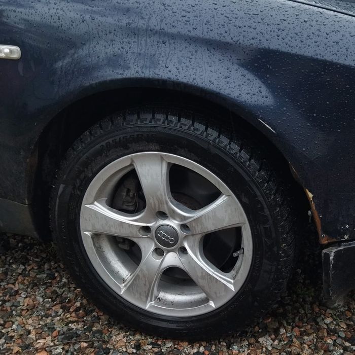 Автомобиль Ауди а6