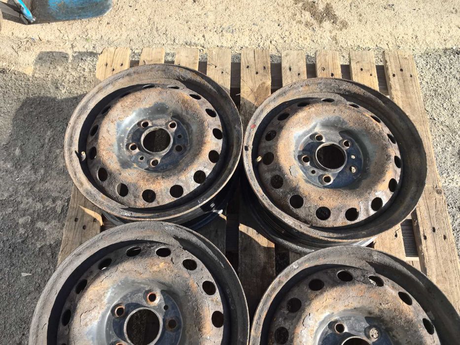 15 цола 5 х 114,3 мм Хюндай / КИЯ / Мазда / Митсубиши - 6 Инча / ЕТ 48