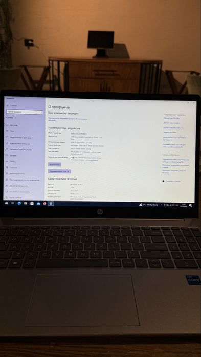 HP Laptop Core i3 12 Поколения Срочно сотилади