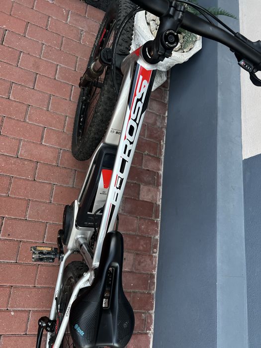 Bicicleta electrica atala b cross adulti