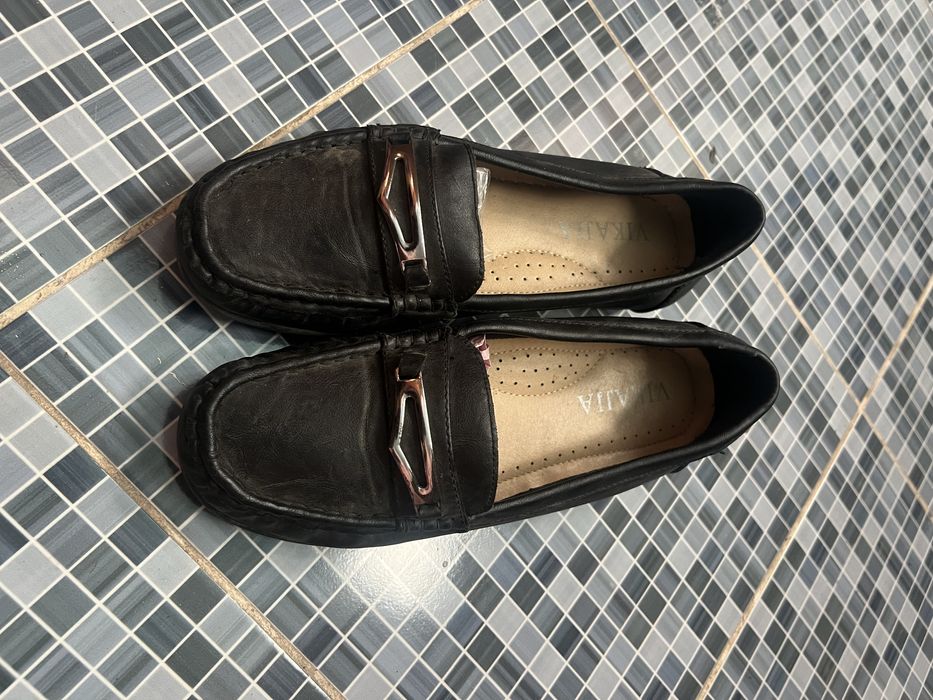 Продам туфли босоножки