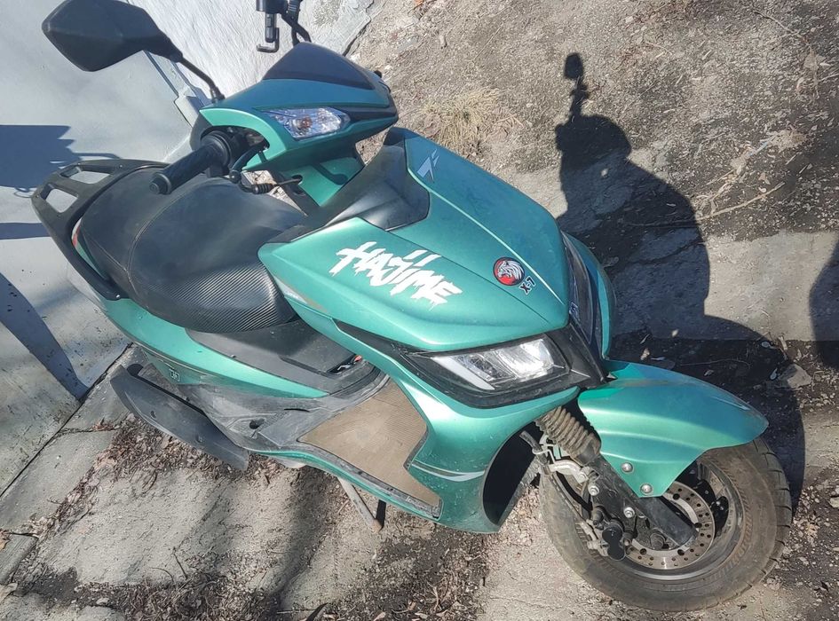 Скутер X-7, M-8 .