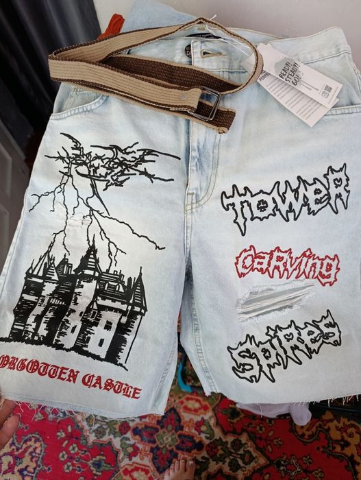 Продаются джинсовые шорты