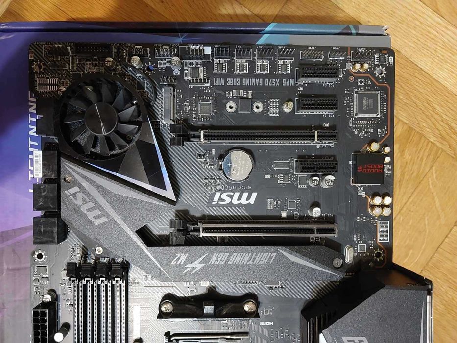 Ryzen 7 5800X + MSI MPG X570 Gaming Edge Wi-Fi, AM4