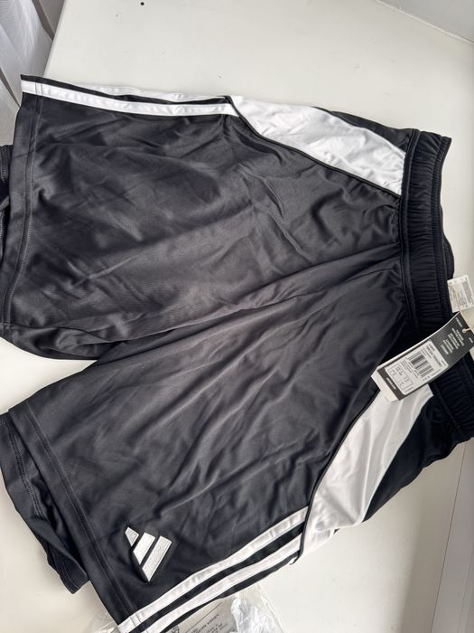 Спортивная одежда