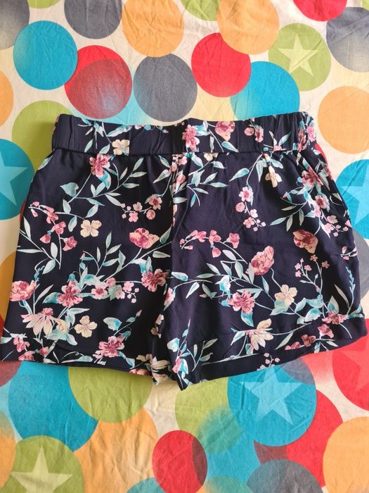 Pantaloni scurti C&A marimea 38