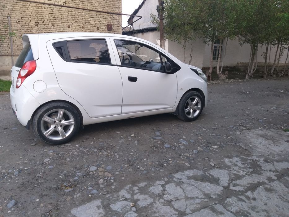 Spark.cobilt.diska sotiladi razmeri R15