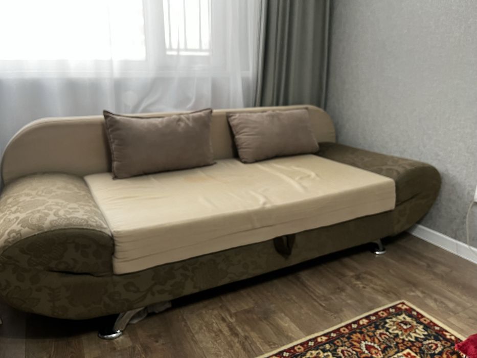 Диван продается б/у
