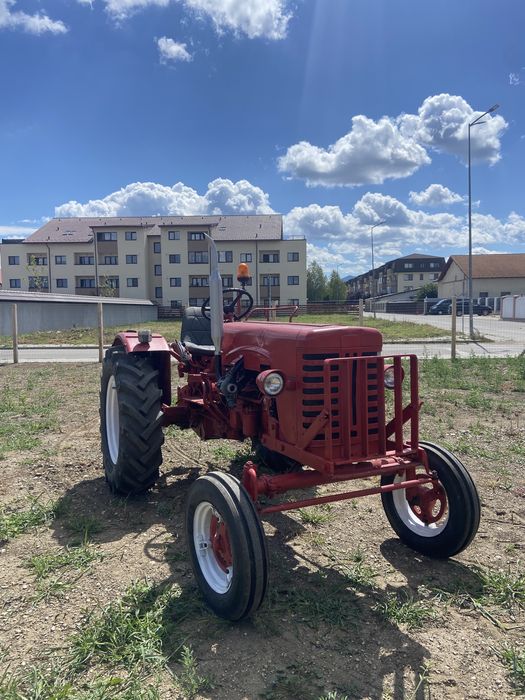 Tractor MC Cormik International