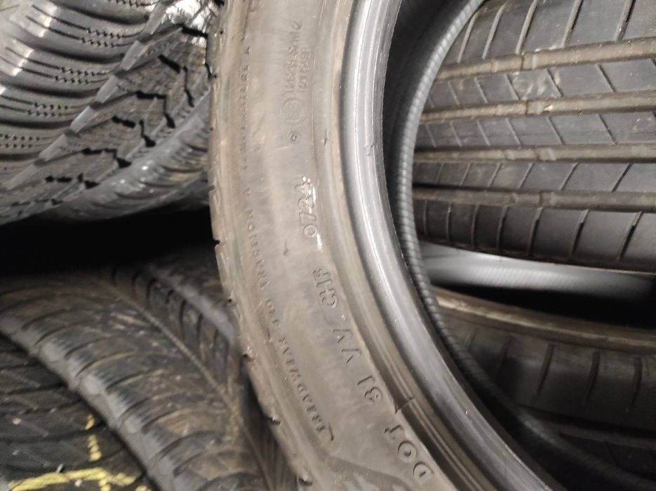 235/45/18 Bridgestone