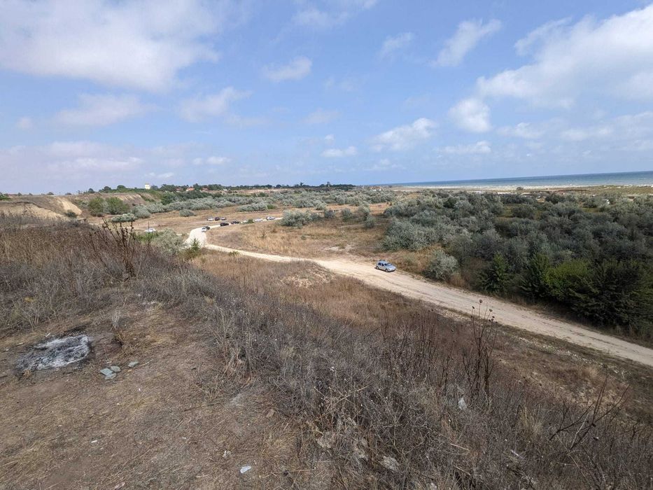 Vand teren Corbu, la limita biosferei, primul lot de pe mal