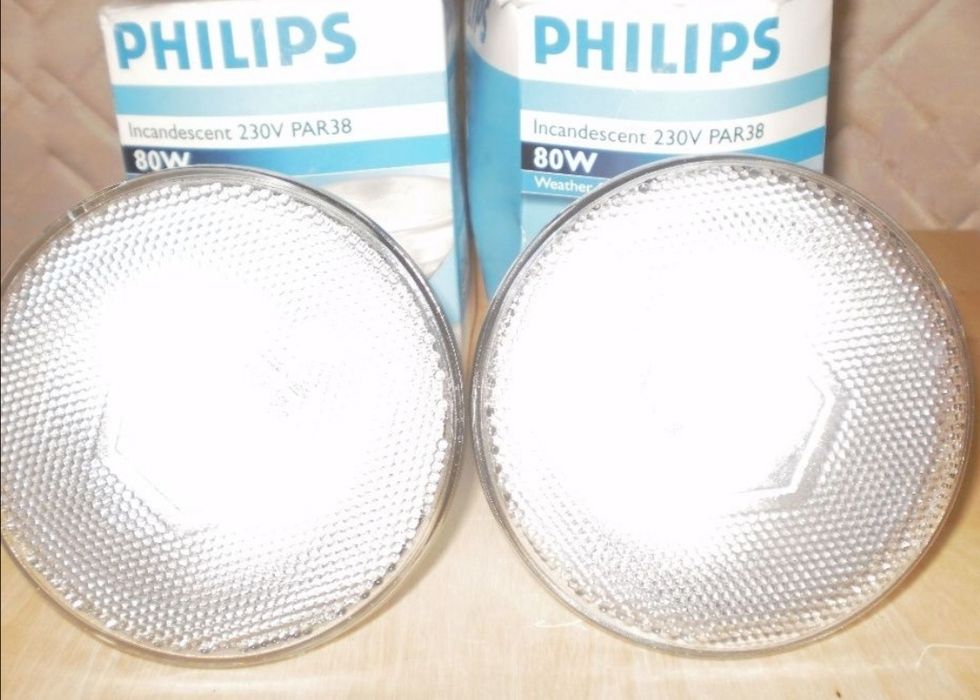 Spoturi PAR 38 Philips NOI