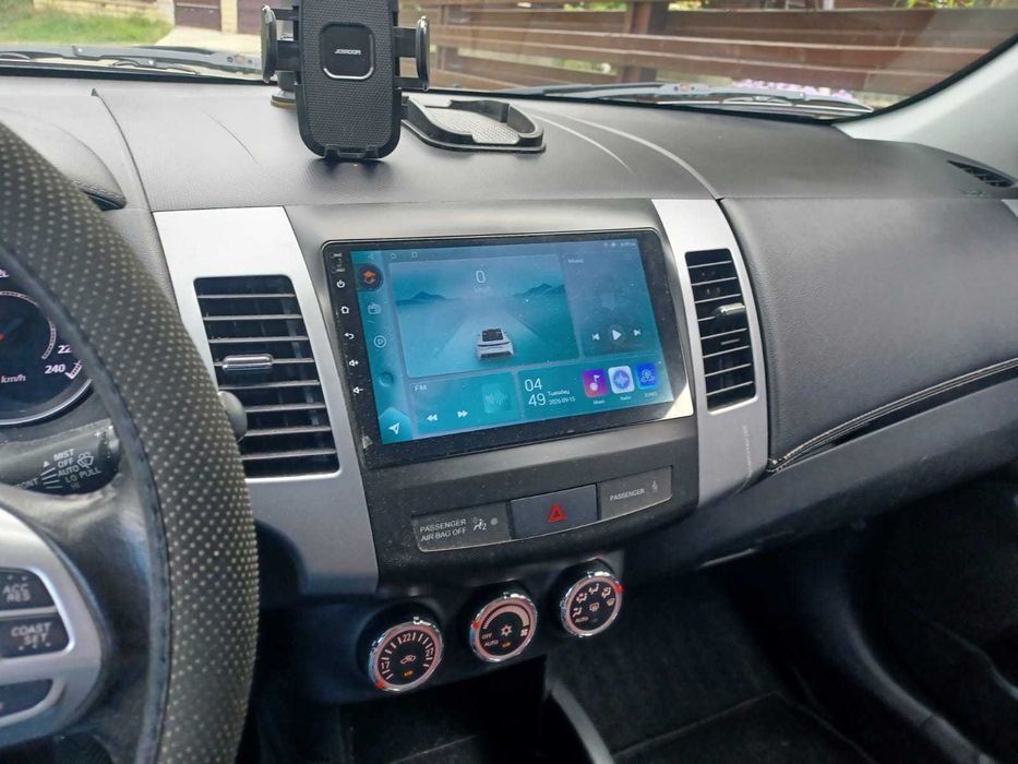 MITSUBISHI Outlander 2012 — imagine 3