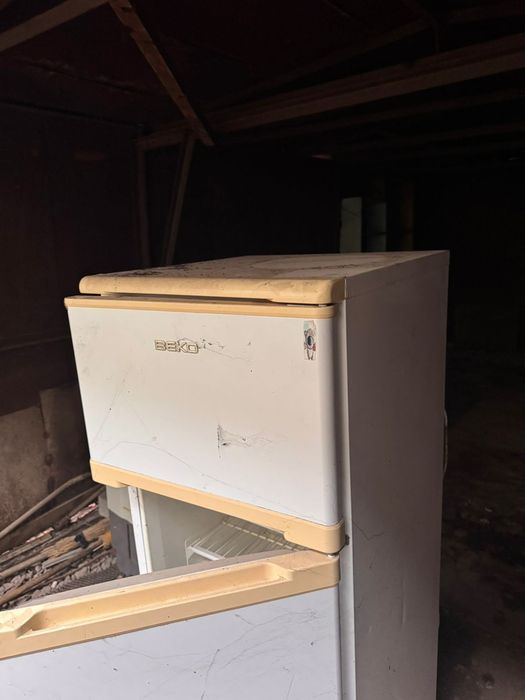 Холодильник сатылады