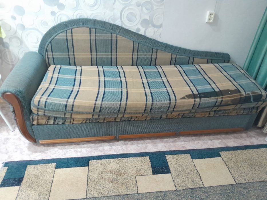 Продам диван б/у