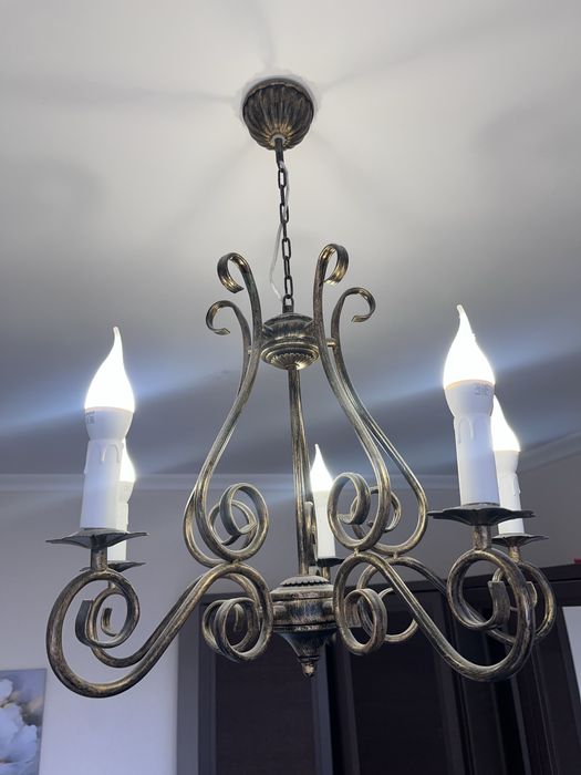 Люстра бронзовая, (6 мес пользования)