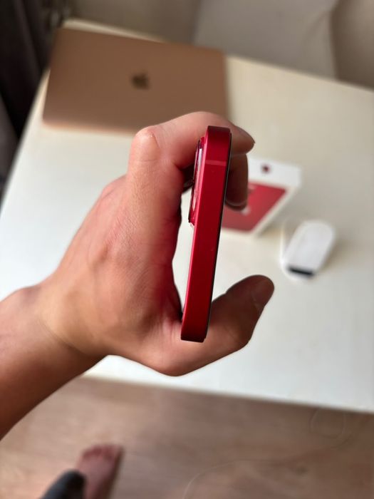 Iphone 13 отличном состоянии.