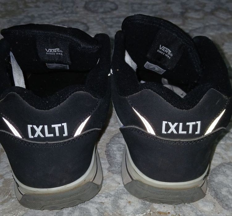 продам кроссовки vans