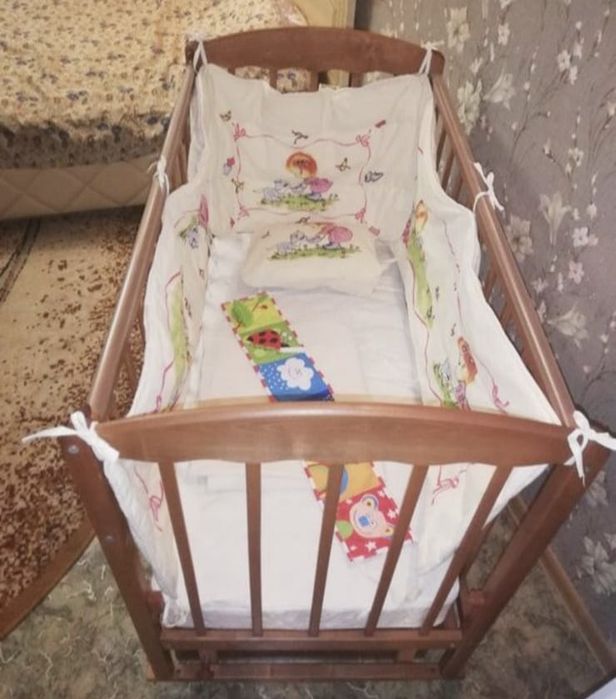 Детская кровать с матрасом