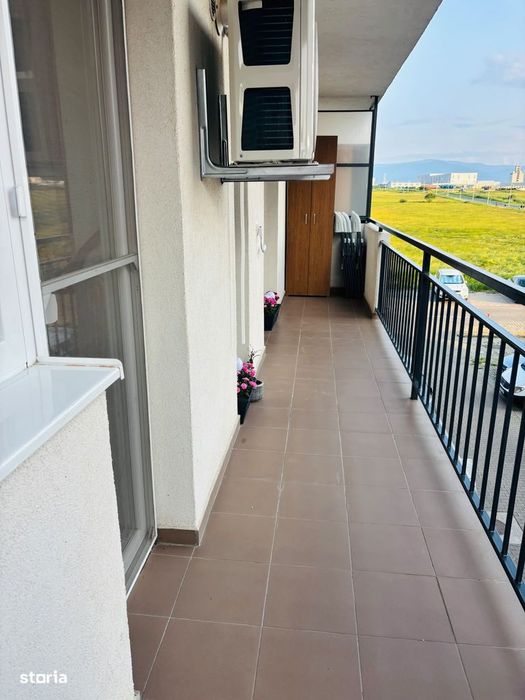 Apartament 3 camere, balcon loc de parcare inclus