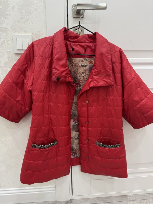 Куртка в хорошем состоянии!