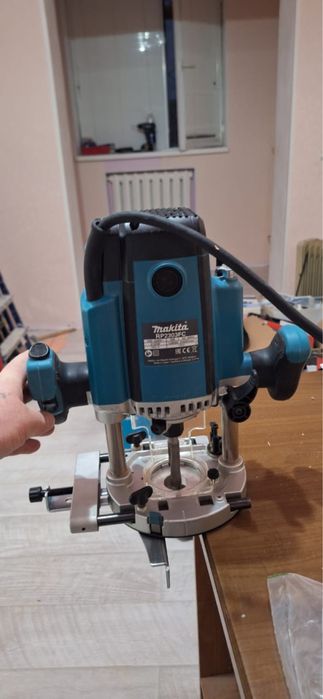 Глубинный фрезер Макита