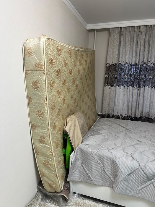 Продам матрас б/у