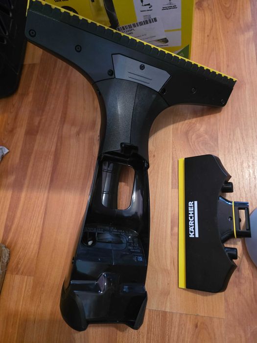 Aspirator de geamuri Karcher WV 2 Premium 10 Years Edition