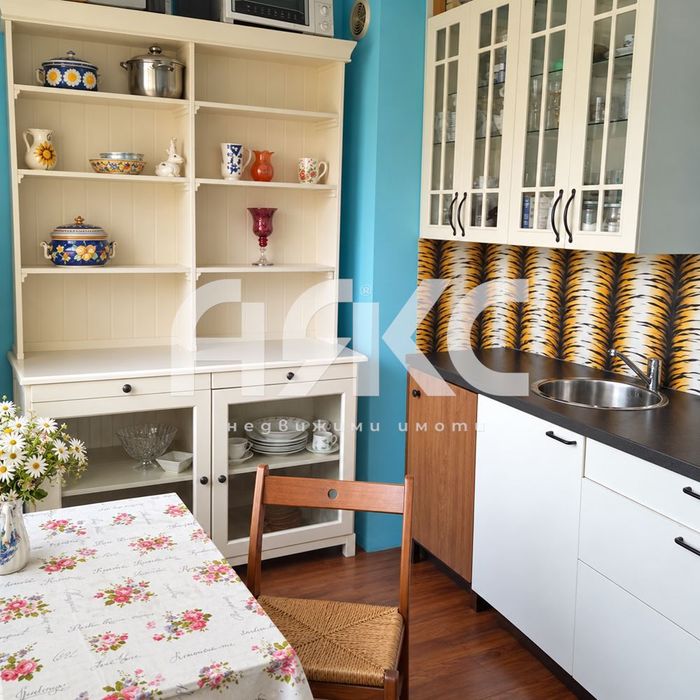 Продава се Двустаен апартамент в София, Обеля - 65 кв.м за 2000 €/кв.м - Снимка #1