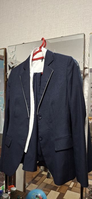 Школьная форма для девочки 4 класс пиджак+брюки+блузки