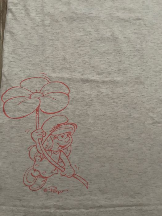 Maieu cu ștrumfița nr.122