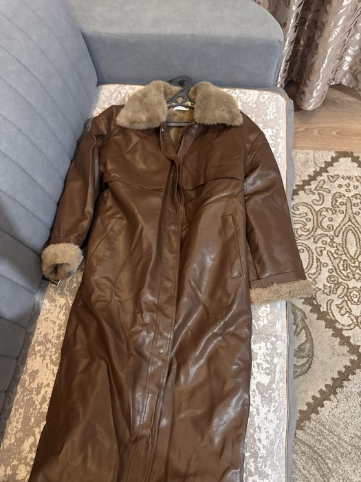 Продам кожаную пальто