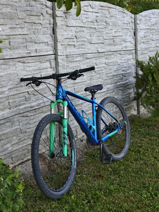 Vând bicicletă Cube LTD race