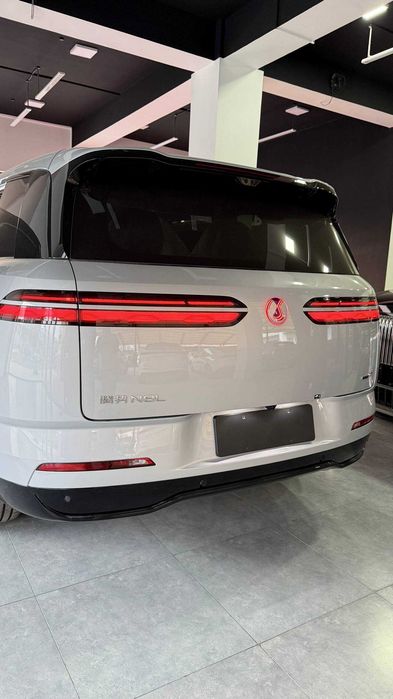 DENZA N8L FLAGSHIP 2025 модель 6 местный ВНЕДОРОЖНИК 4WD