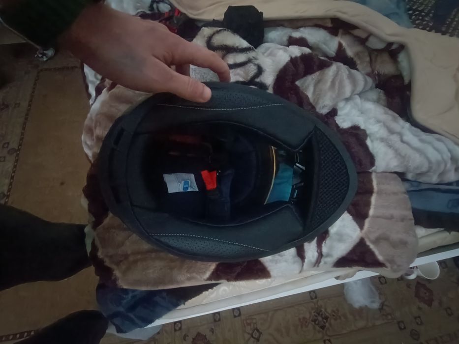 Продам мото шлем