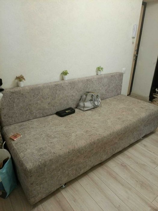 Продается стильный диван