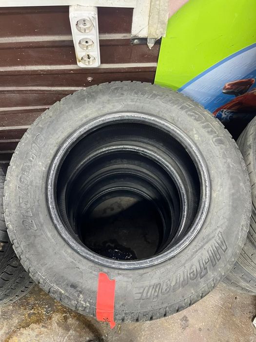 Продам комплект резины