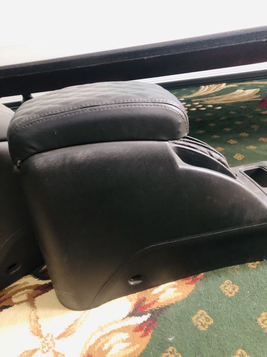 Mashinaga bar va vertalyot sotiladi