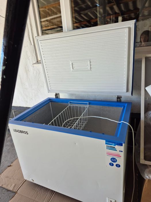 Продам Морозильник большой