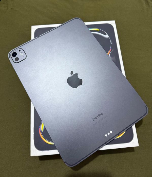 Продаю iPad Pro 11 M4 | 256GB*  WiFi + Esim.