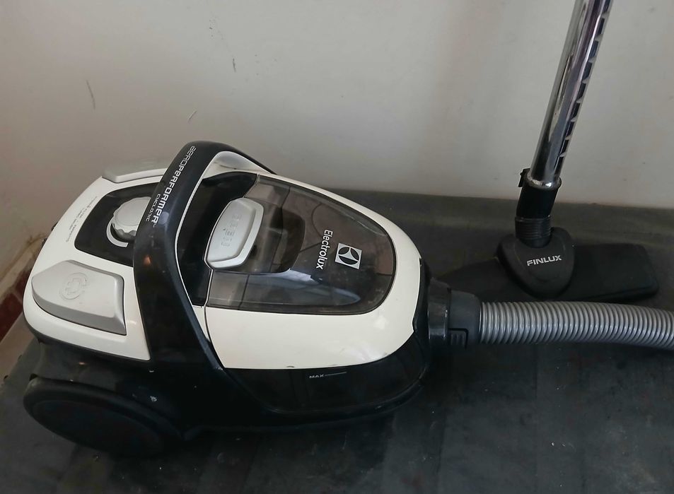 Прахосмукачка ELECTROLUX