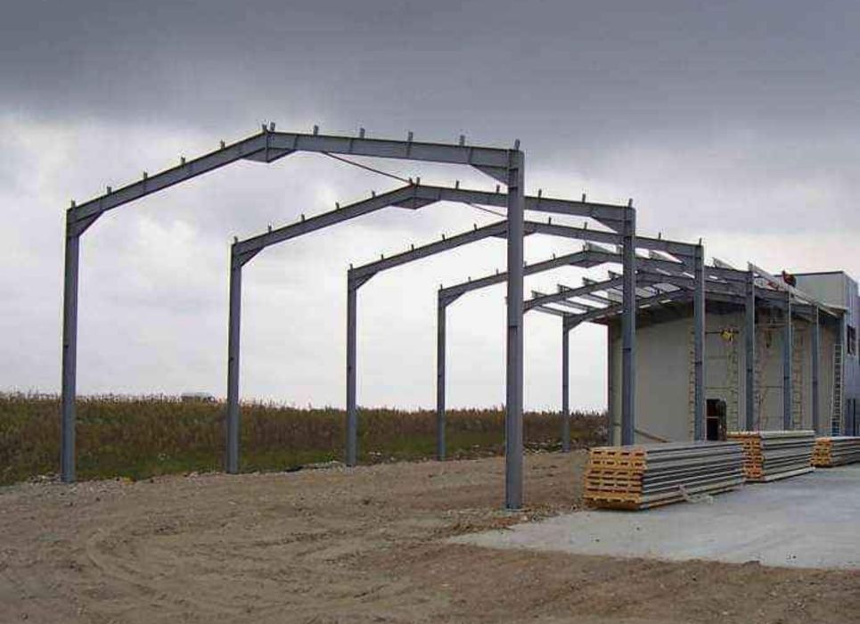 Vand Hala metalica 13x20x4 inchisa cu panouri sandwich 16.000E