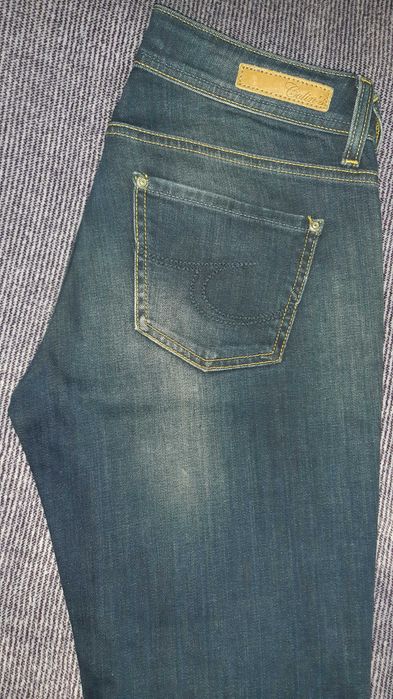 Продам джинсы фирма соlin's размер 28