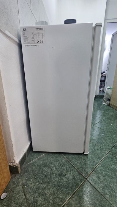 Frigider 98l star light