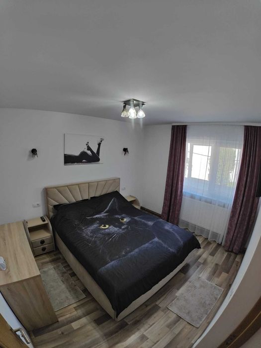 Închiriez apartament 3 camere, DECOMANDAT, 80 mp – Ultracentral, Câmpulung Moldovenesc