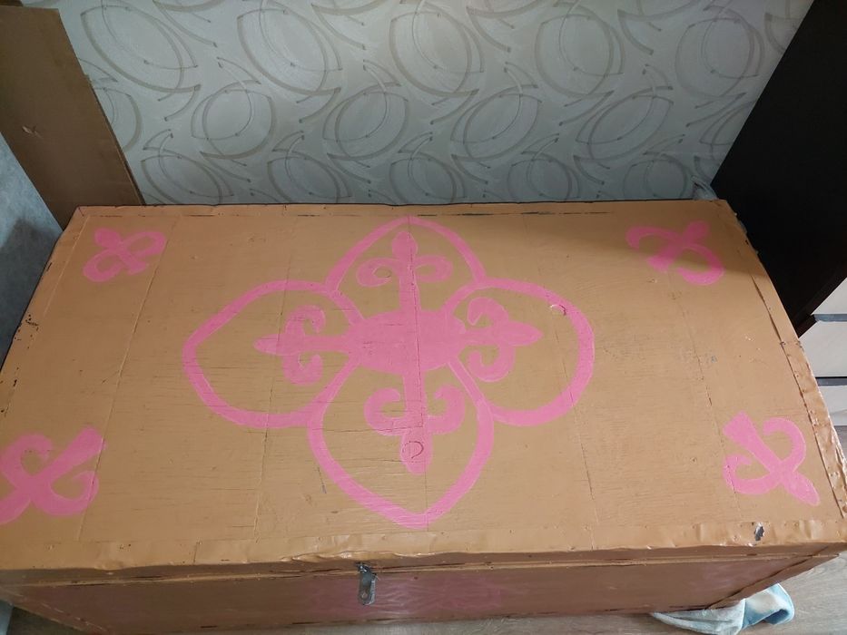 Сундук старинный СРОЧНО